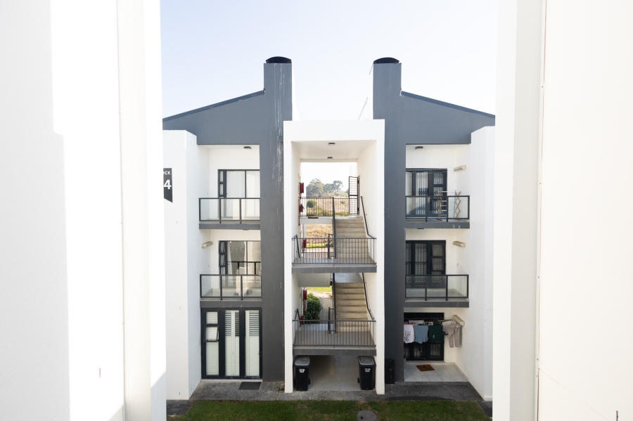 2 Bedroom Property for Sale in Groot Phesantekraal Estate Western Cape
